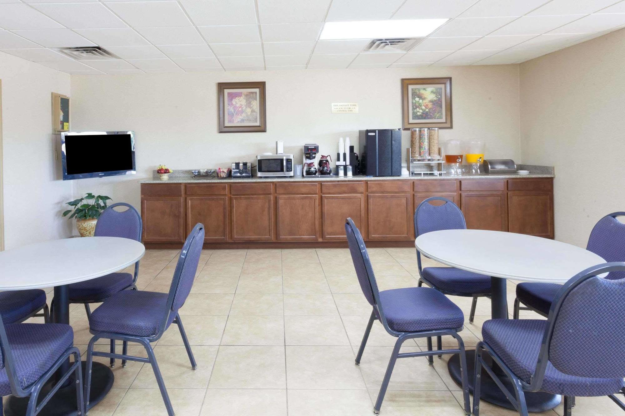 Knights Inn מורפריסבורו מראה חיצוני תמונה